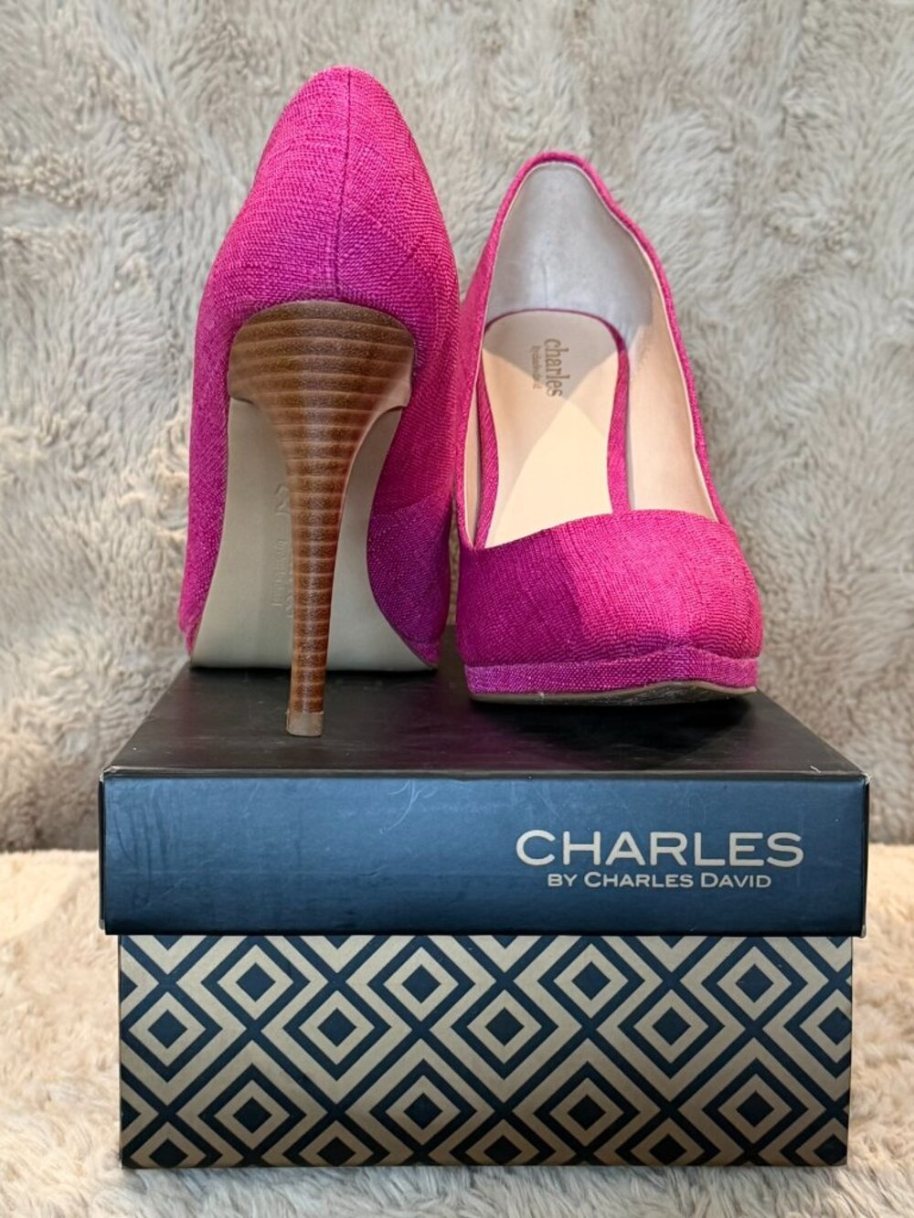 Charles By Charles David Plateau Magenta Linen Pointed Pumps